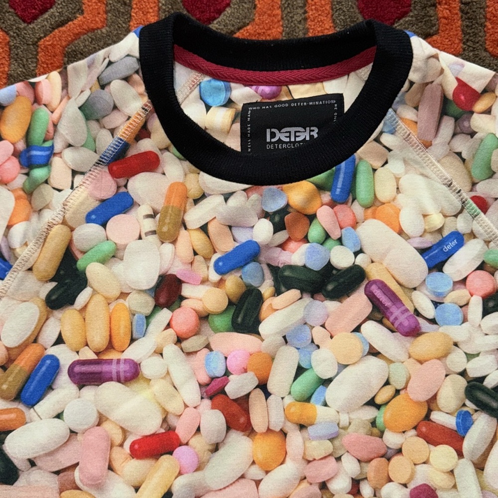 Deter Clothing Vibrant Crewneck Sweater Pills Drugs Men's Med Urban Outfitters